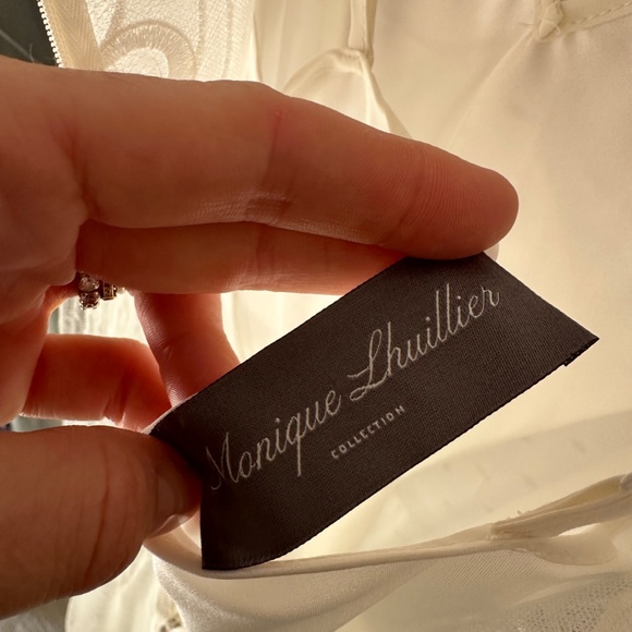 NEW WITH TAGS: Monique L'Huillier Collection White Point D'esprit Dress - Picture 9 of 10